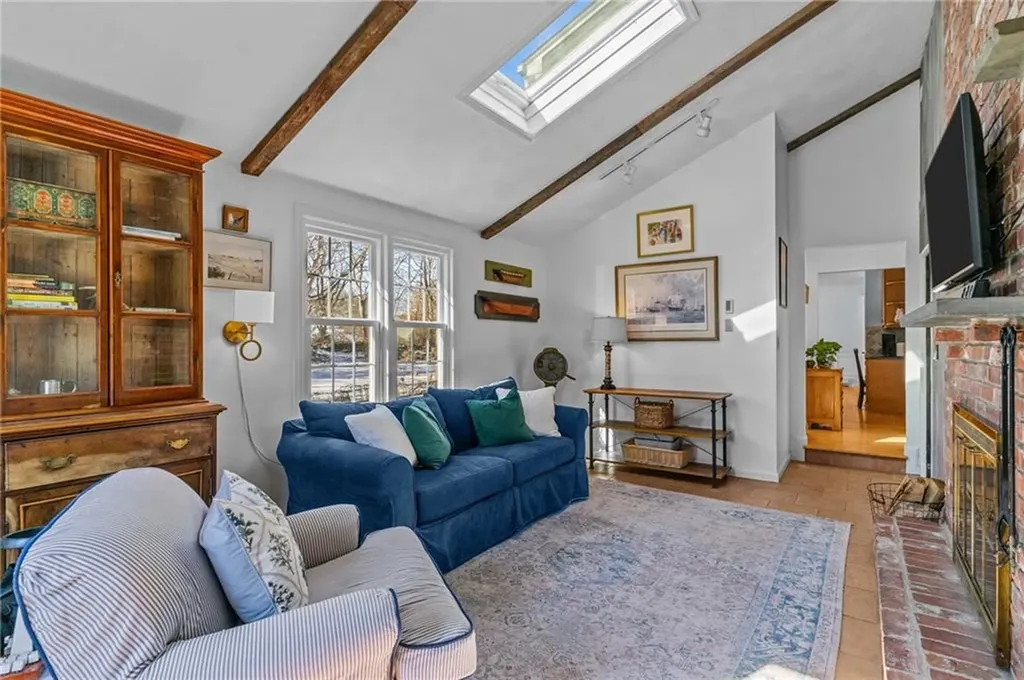 146 Woodland Drive Portsmouth RI 02871