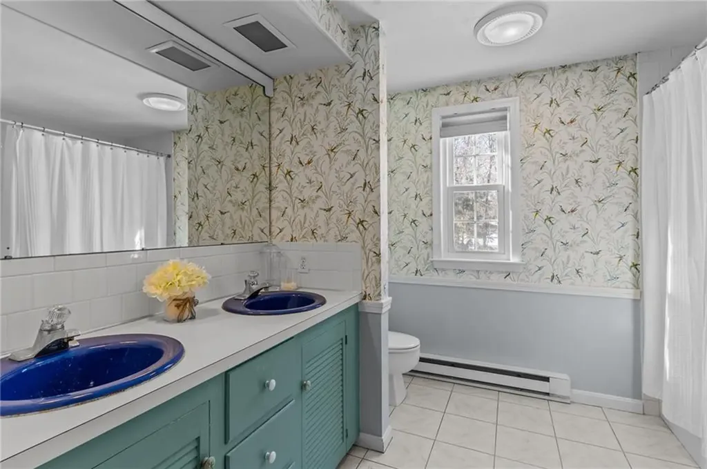 146 Woodland Drive Portsmouth RI 02871
