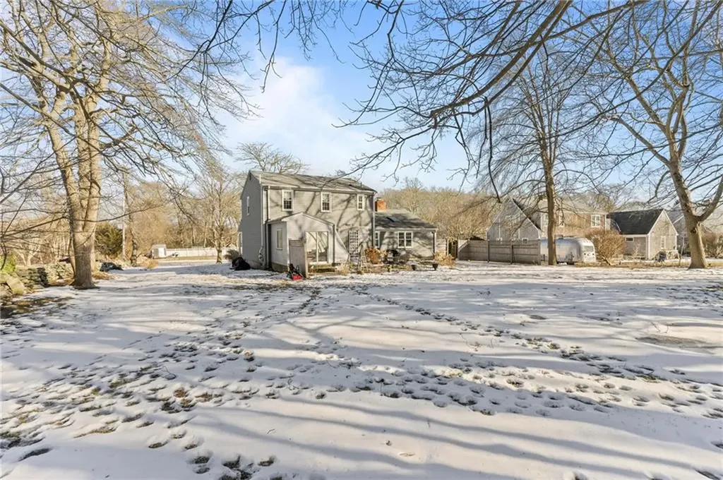146 Woodland Drive Portsmouth RI 02871