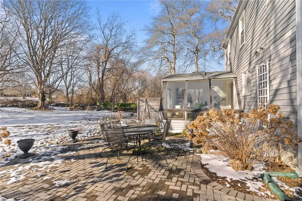 146 Woodland Drive Portsmouth RI 02871