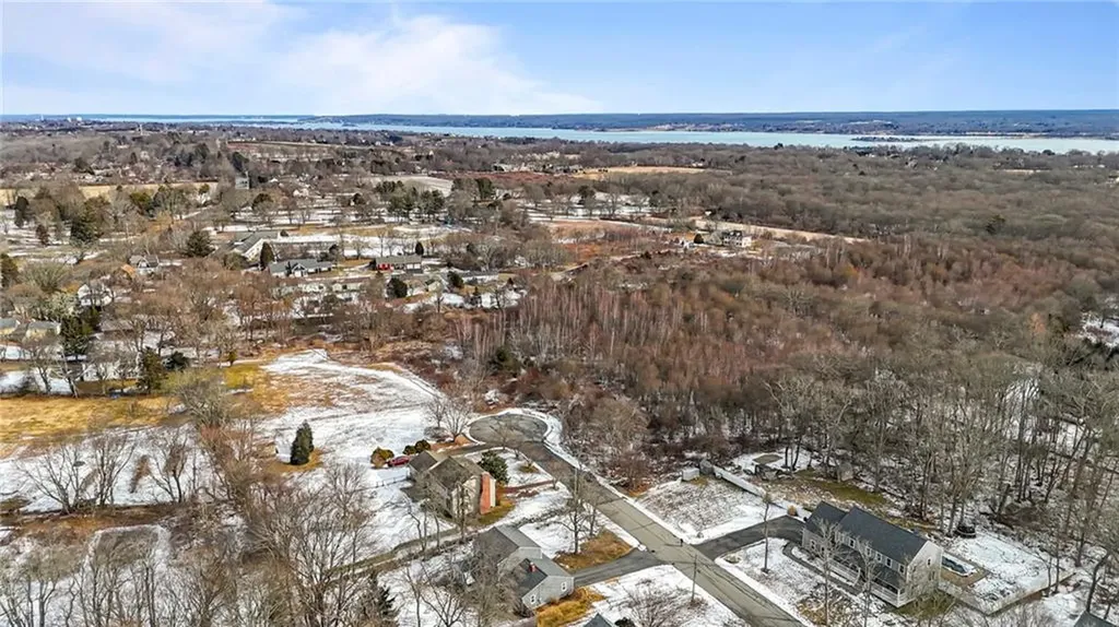 146 Woodland Drive Portsmouth RI 02871