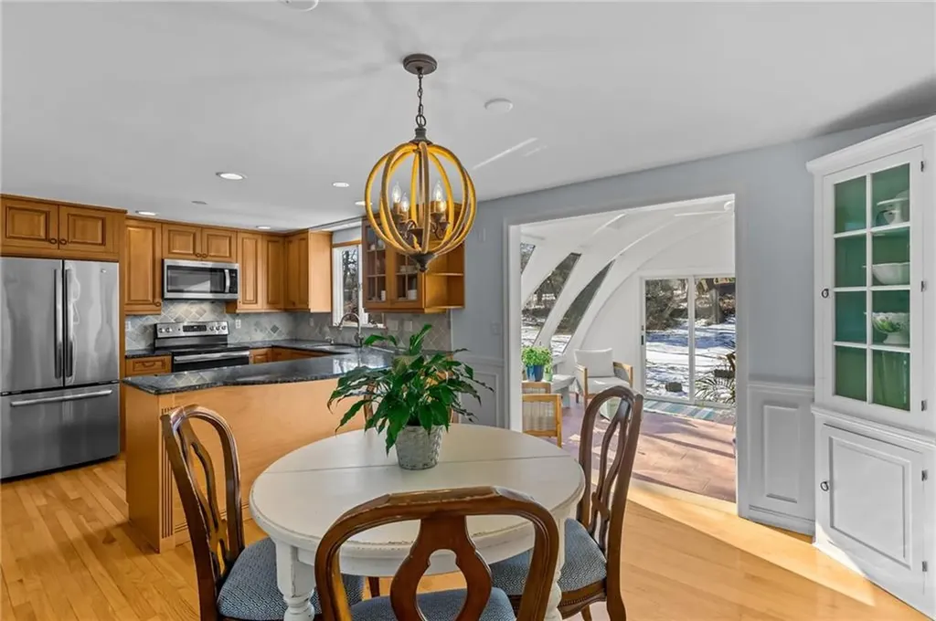 146 Woodland Drive Portsmouth RI 02871