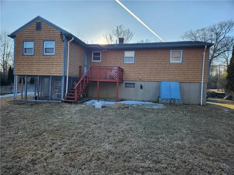 1920 Crandall Road Tiverton RI 02878