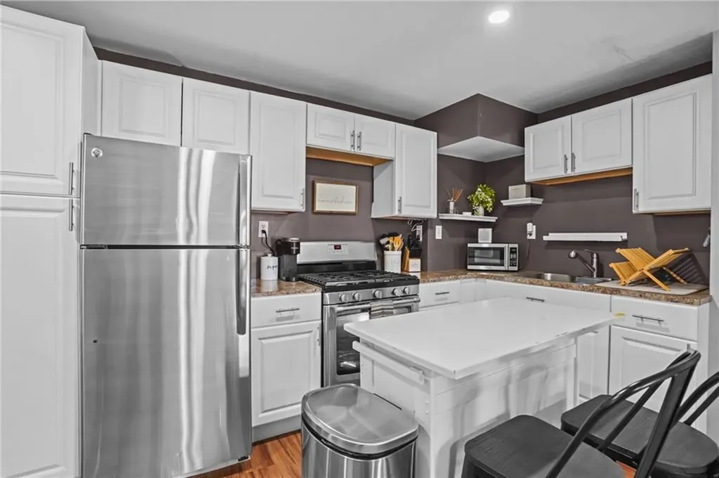1305 Plainfield Street Johnston RI 02919