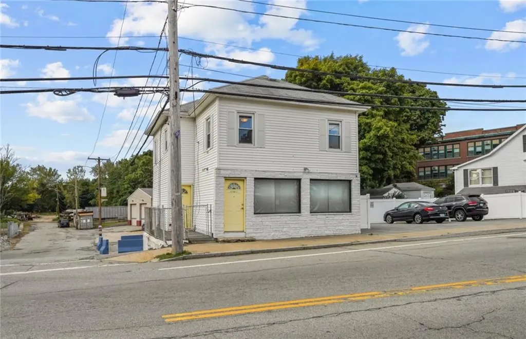 1305 Plainfield Street Johnston RI 02919