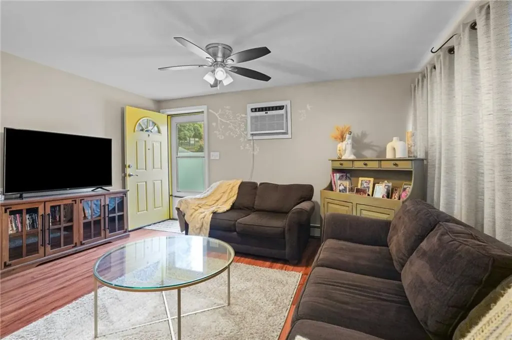 1305 Plainfield Street Johnston RI 02919