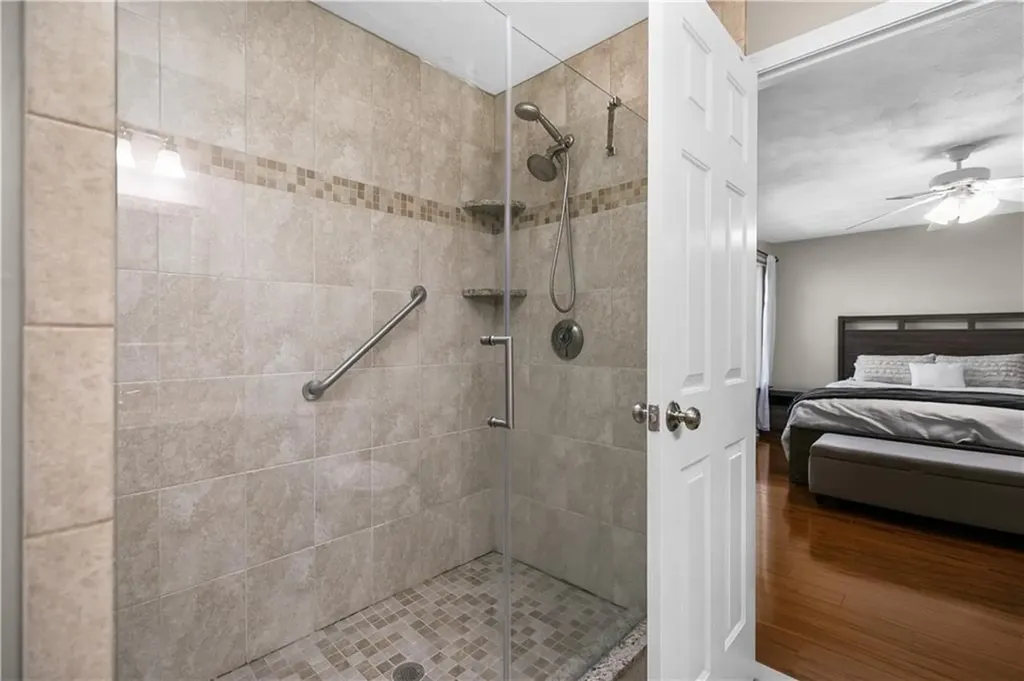 92 Nipmuc Trail North Providence RI 02904