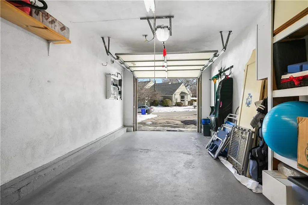 92 Nipmuc Trail North Providence RI 02904