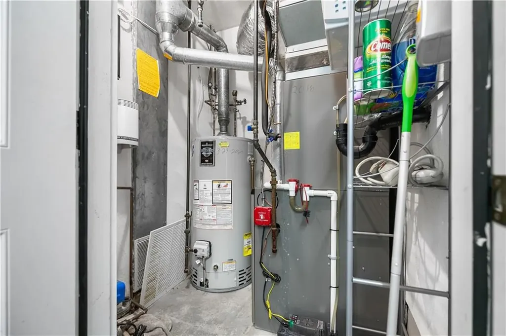 92 Nipmuc Trail North Providence RI 02904