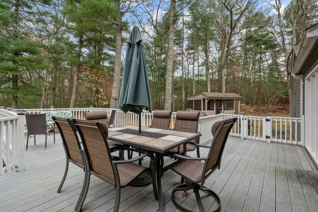 880 Jackson Schoolhouse Road Burrillville RI 02859