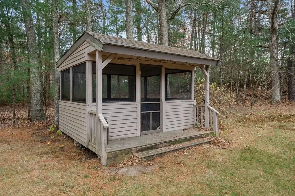 880 Jackson Schoolhouse Road Burrillville RI 02859