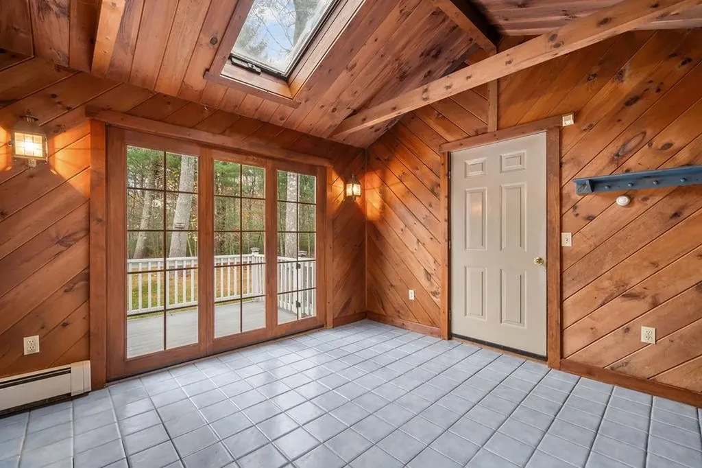 880 Jackson Schoolhouse Road Burrillville RI 02859