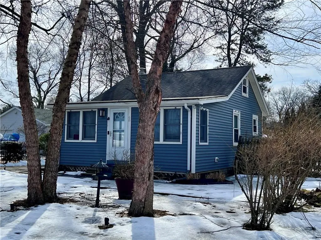 68 Arnolds Neck Drive Warwick RI 02886