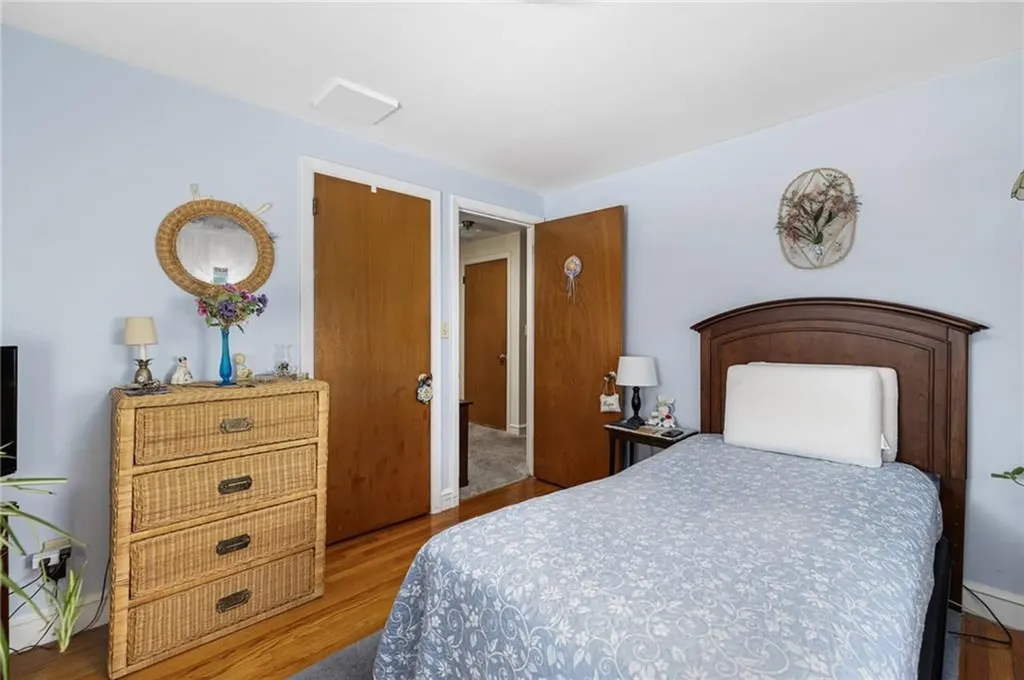 66 Ontario Avenue Warwick RI 02886