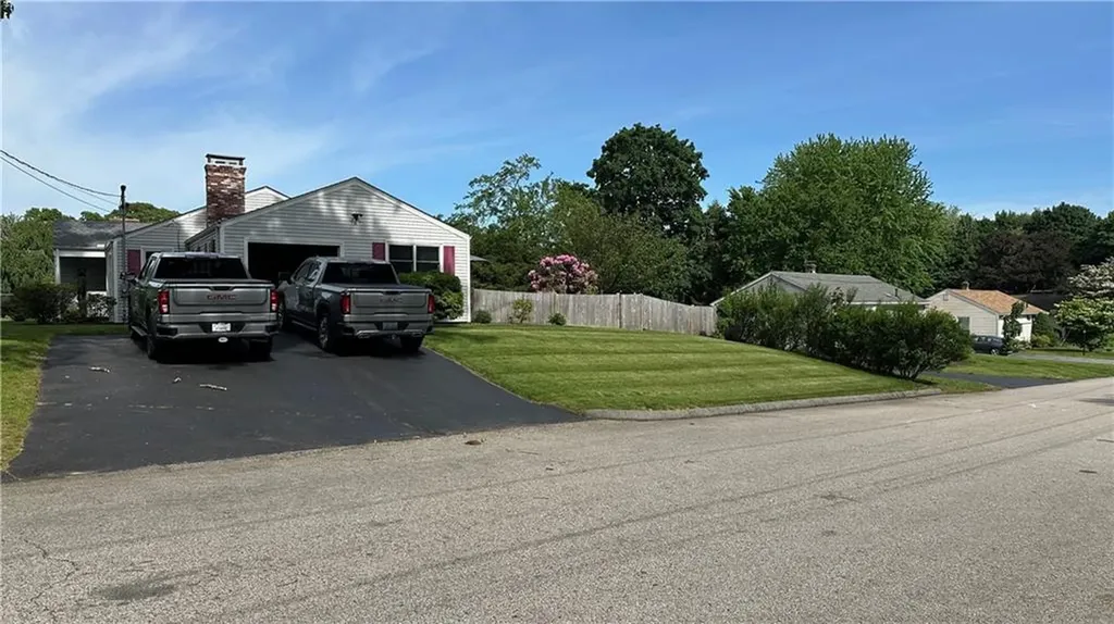 66 Ontario Avenue Warwick RI 02886