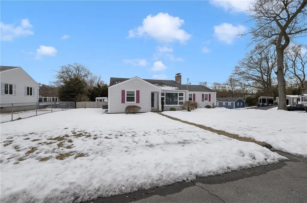 66 Ontario Avenue Warwick RI 02886