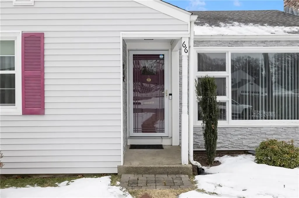 66 Ontario Avenue Warwick RI 02886