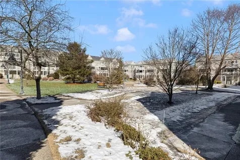 669 Metacom Avenue Bristol RI 02809