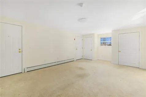 669 Metacom Avenue Bristol RI 02809