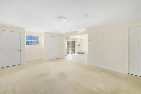 669 Metacom Avenue Bristol RI 02809