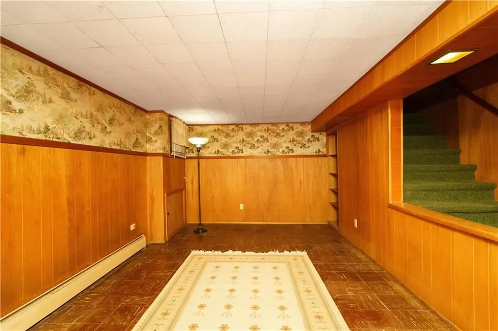 6 Sheffield Avenue Coventry RI 02816