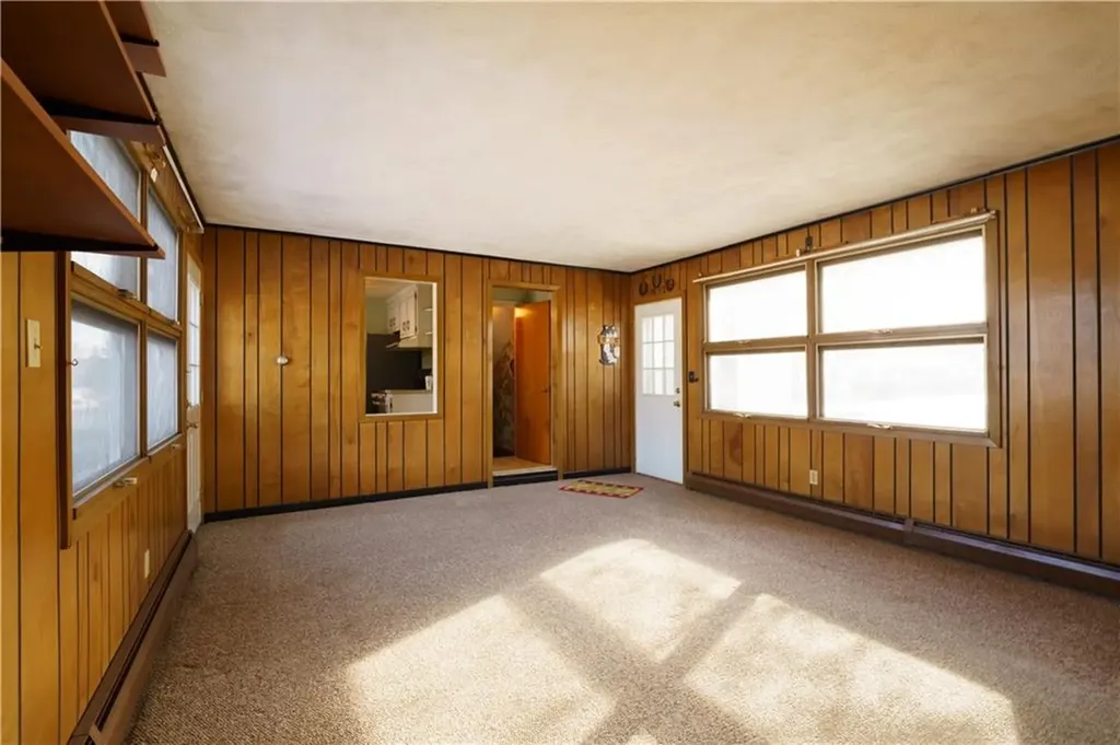6 Sheffield Avenue Coventry RI 02816