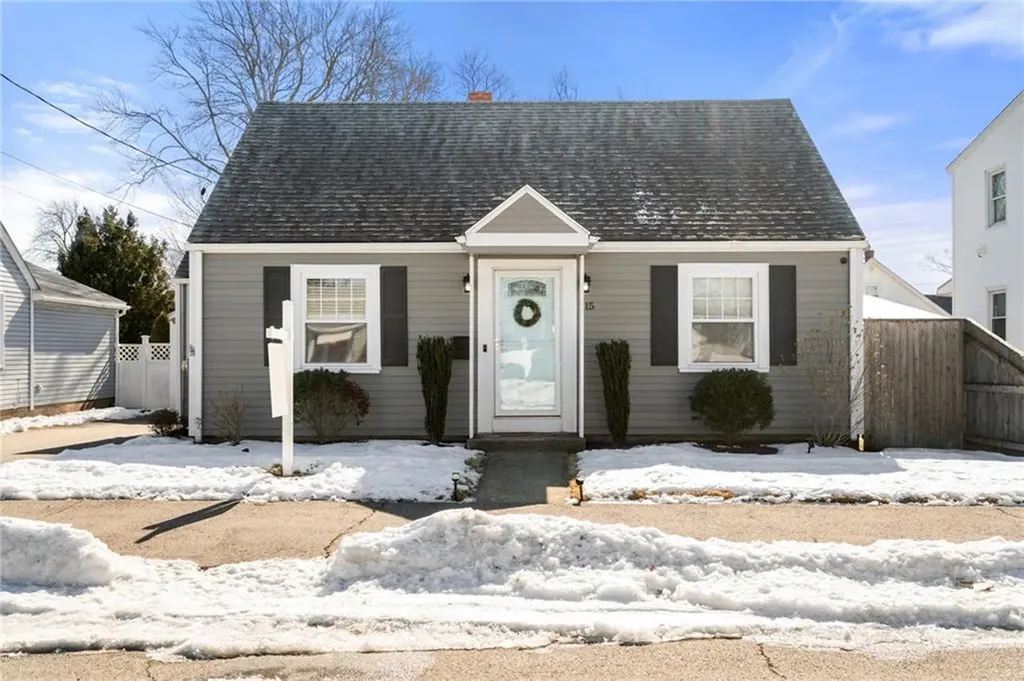 215 London Avenue Pawtucket RI 02861