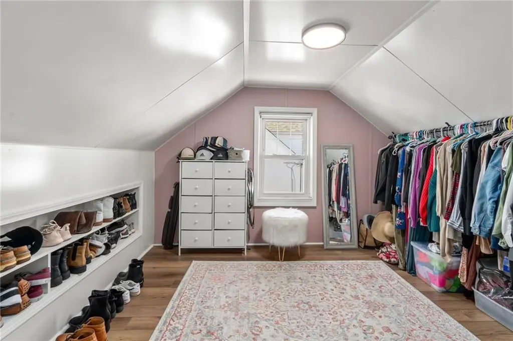 215 London Avenue Pawtucket RI 02861