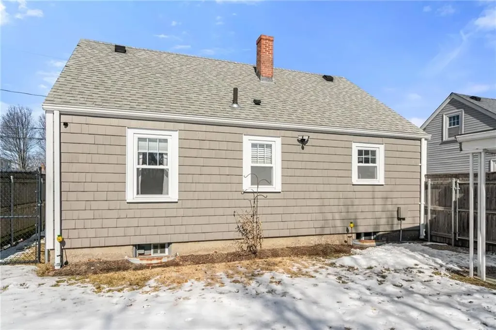 215 London Avenue Pawtucket RI 02861