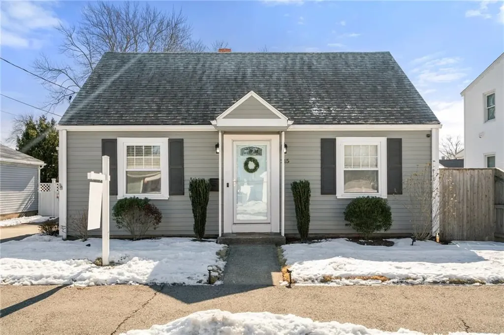 215 London Avenue Pawtucket RI 02861