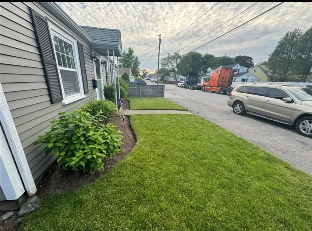 215 London Avenue Pawtucket RI 02861