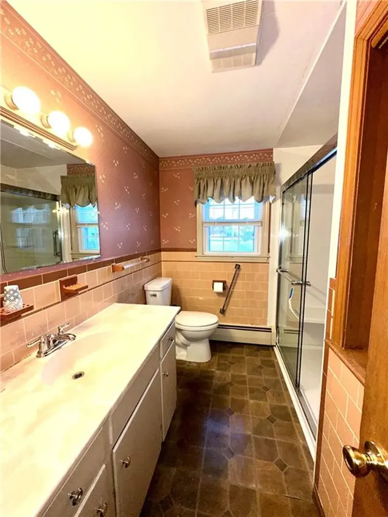 4 Beverly Drive Lincoln RI 02865