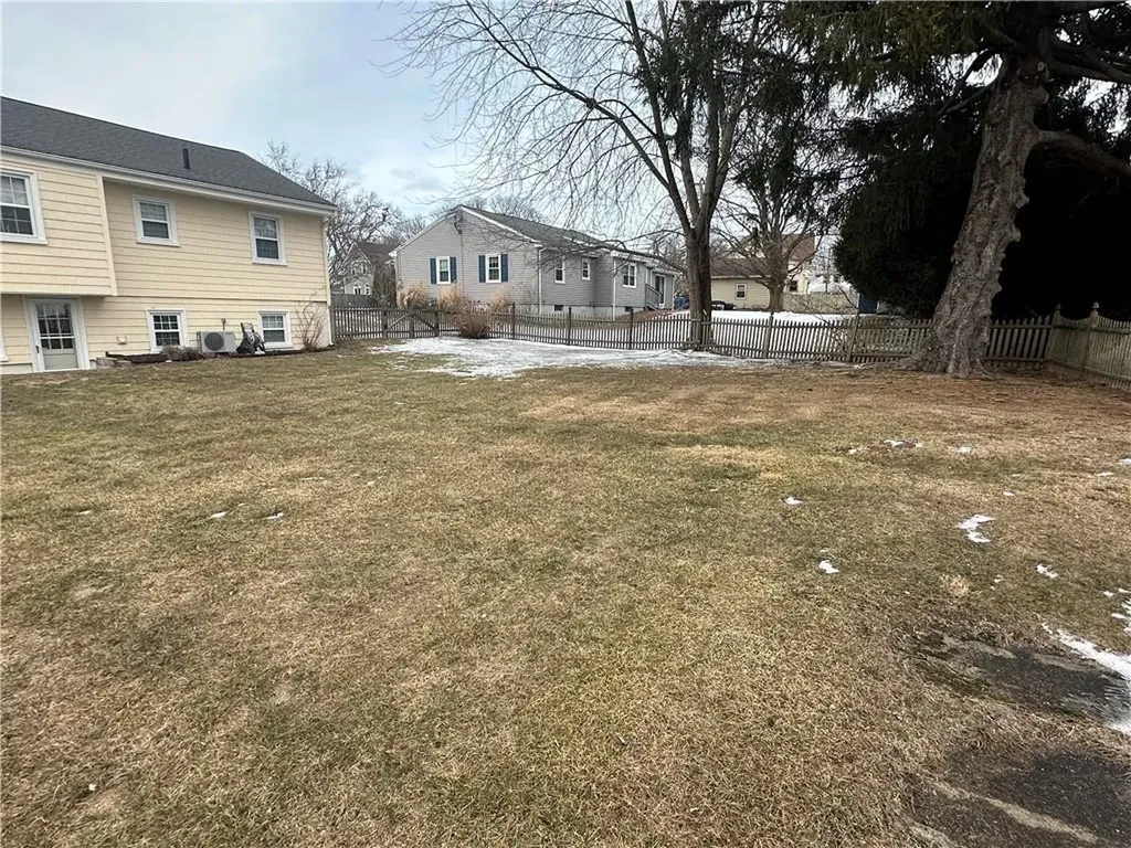 4 Beverly Drive Lincoln RI 02865