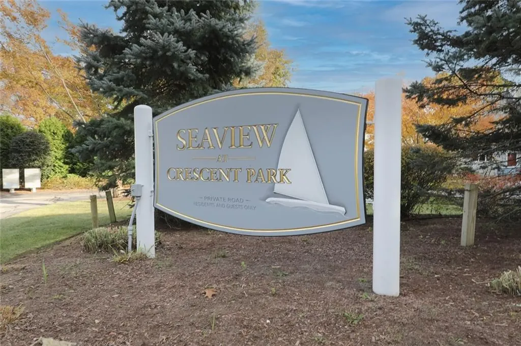 832 Bullocks Point Avenue East Providence RI 02915