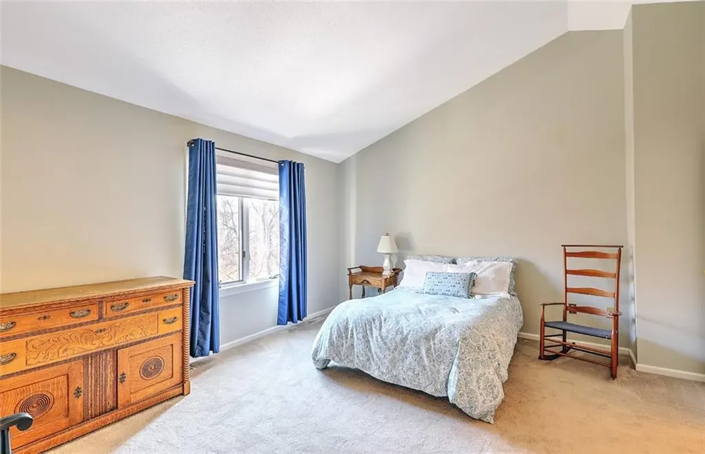 832 Bullocks Point Avenue East Providence RI 02915