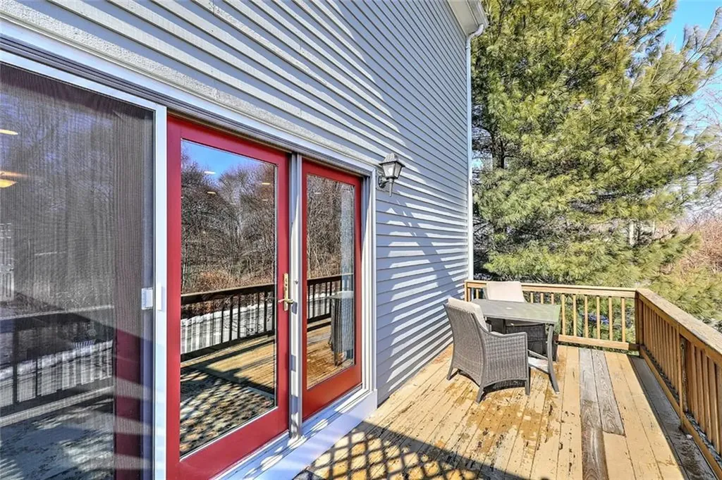 832 Bullocks Point Avenue East Providence RI 02915