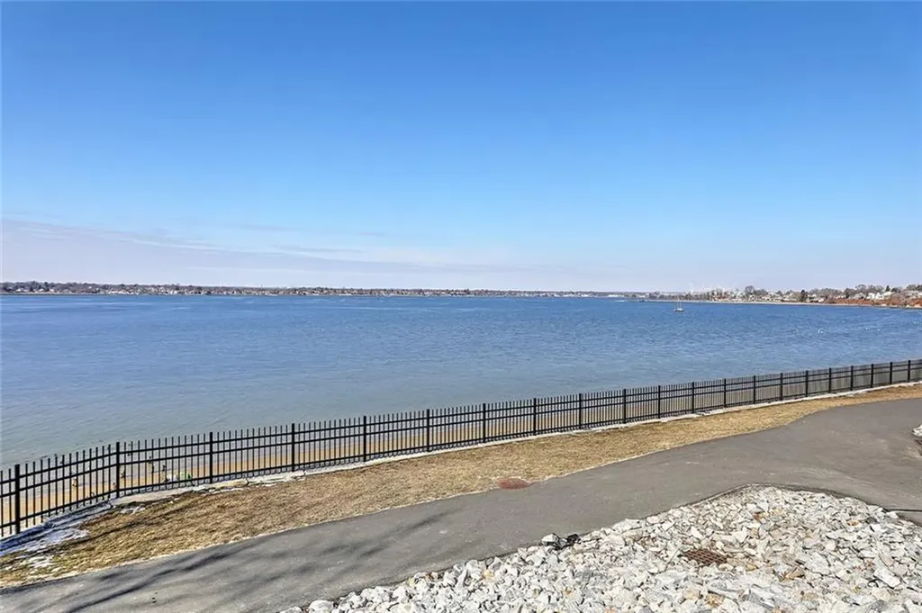 832 Bullocks Point Avenue East Providence RI 02915