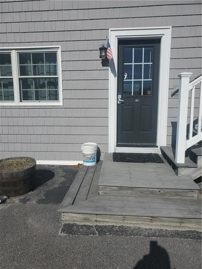 23 Brown Street North Kingstown RI 02852