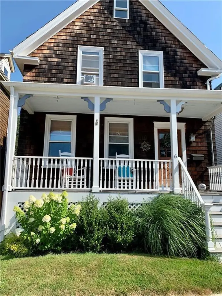 6 Carey Street Newport RI 02840