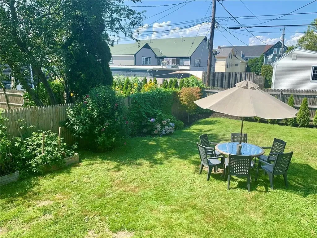 6 Carey Street Newport RI 02840