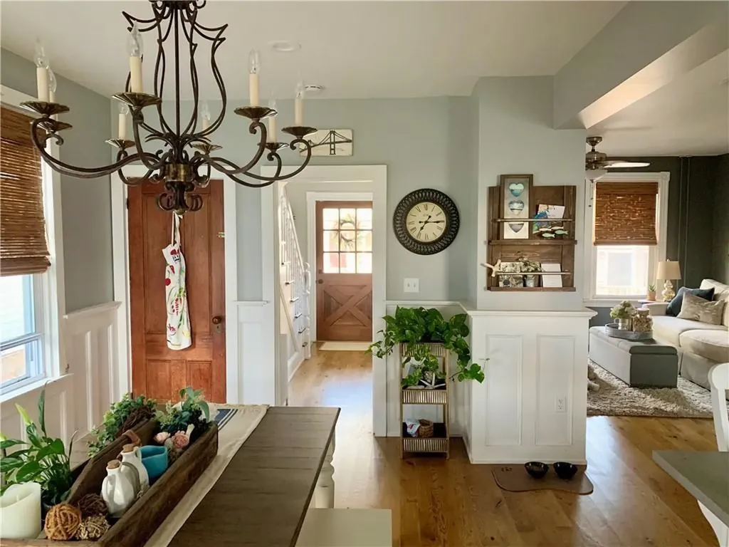 6 Carey Street Newport RI 02840