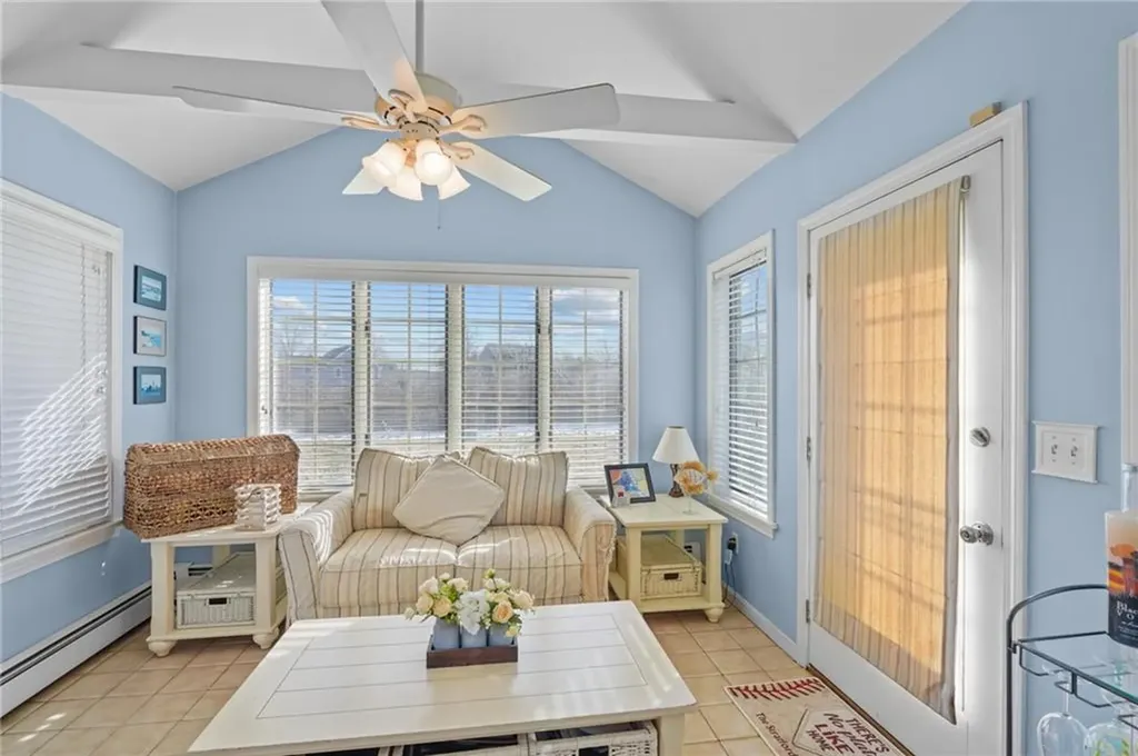317 Berkeley Avenue Middletown RI 02842