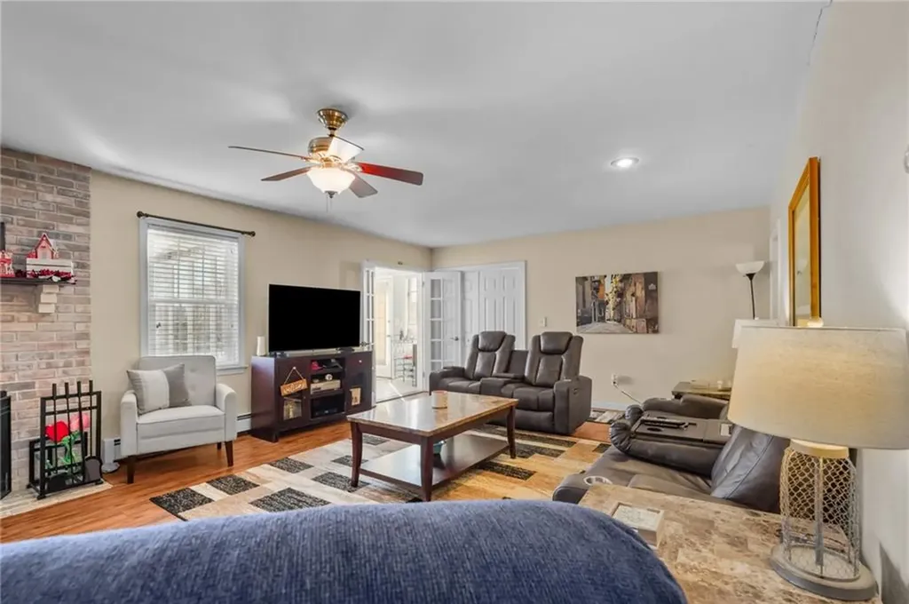 317 Berkeley Avenue Middletown RI 02842