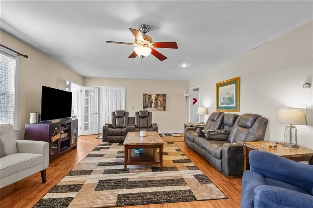 317 Berkeley Avenue Middletown RI 02842