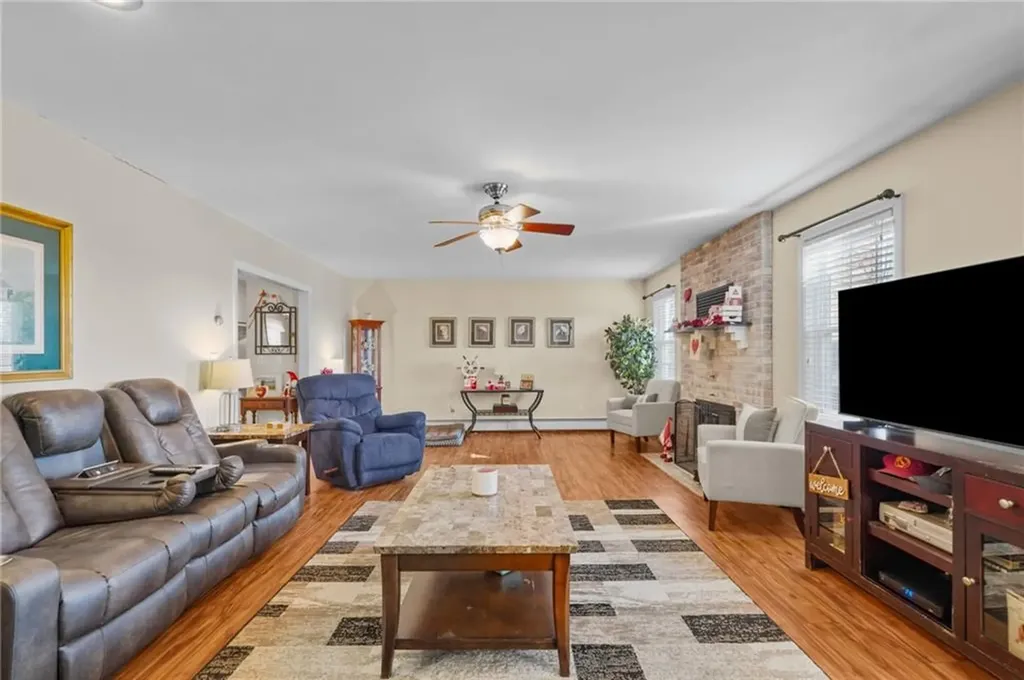 317 Berkeley Avenue Middletown RI 02842