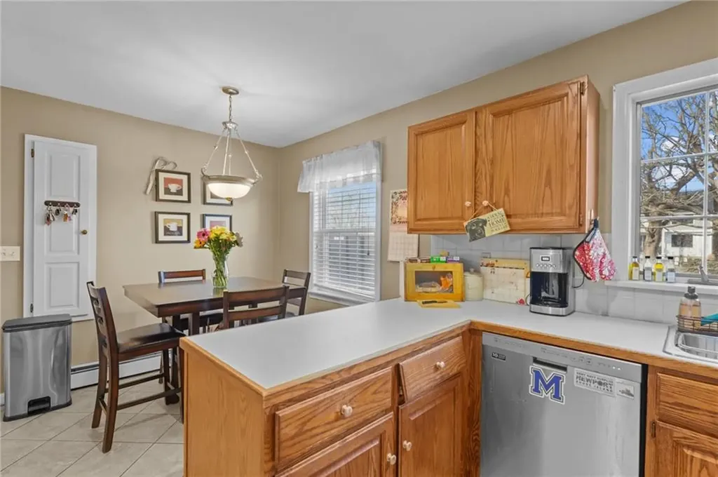 317 Berkeley Avenue Middletown RI 02842
