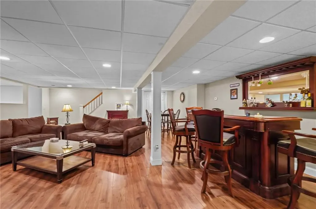 317 Berkeley Avenue Middletown RI 02842
