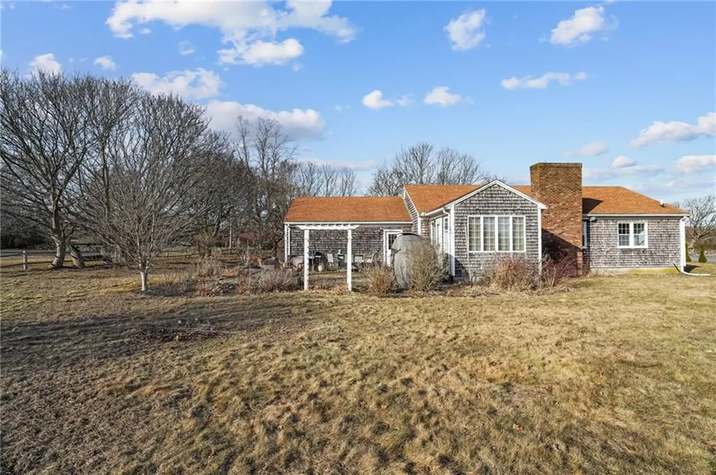 317 Berkeley Avenue Middletown RI 02842