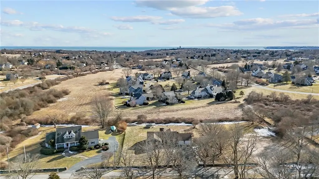 317 Berkeley Avenue Middletown RI 02842