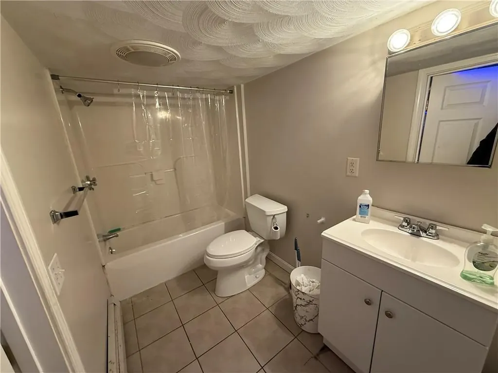 18 Dewey Avenue East Providence RI 02914